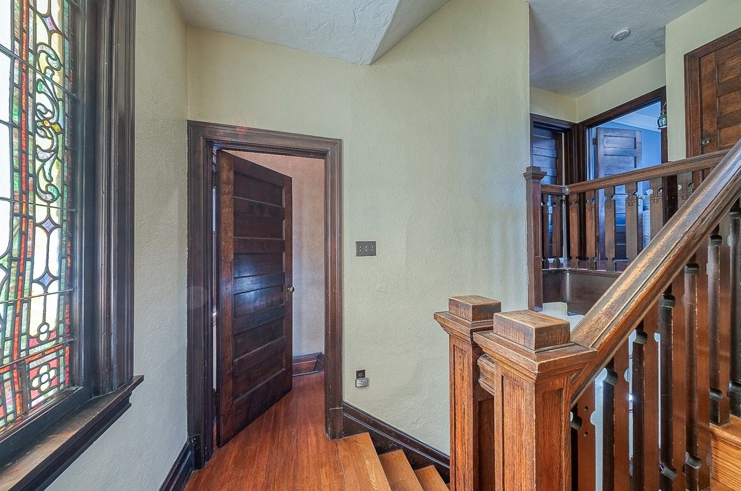 265 Lebanon Ave, Pittsburgh PA 15228-1322 exterior