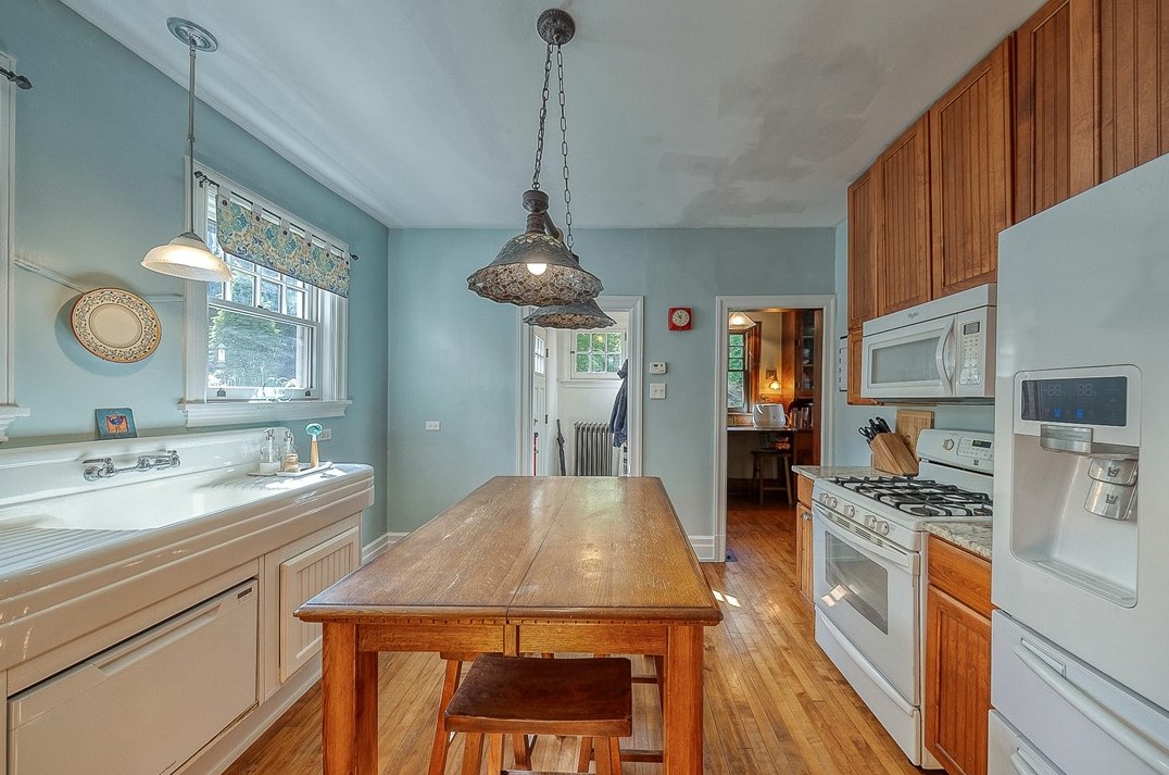 265 Lebanon Ave, Pittsburgh PA 15228-1322 exterior