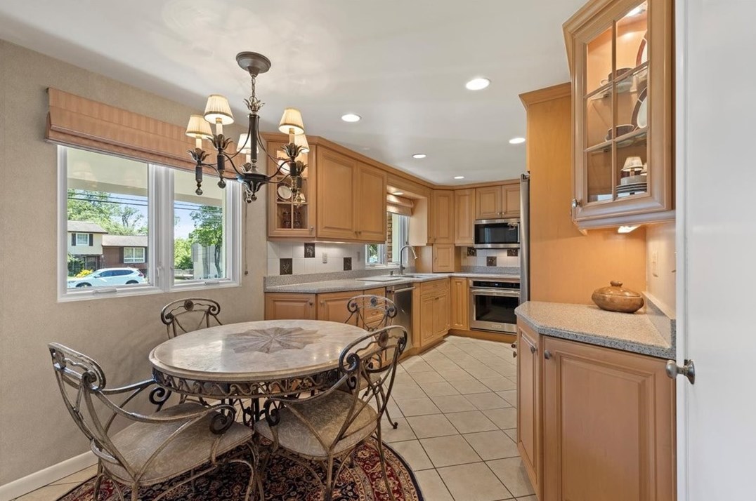122 Leslie Rd, Monroeville, PA 15146-4832