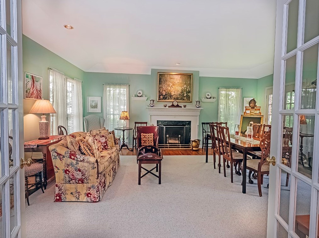 5421 Kipling Rd, Pittsburgh PA 15217-1038 exterior