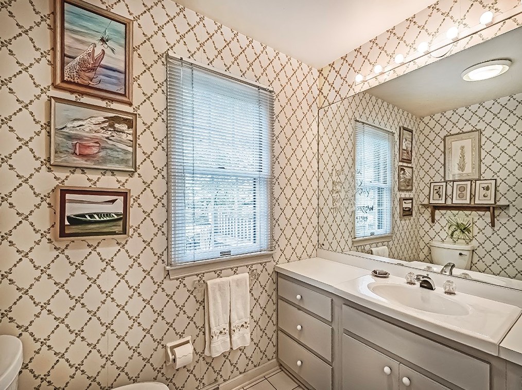 5421 Kipling Rd, Pittsburgh PA 15217-1038 exterior