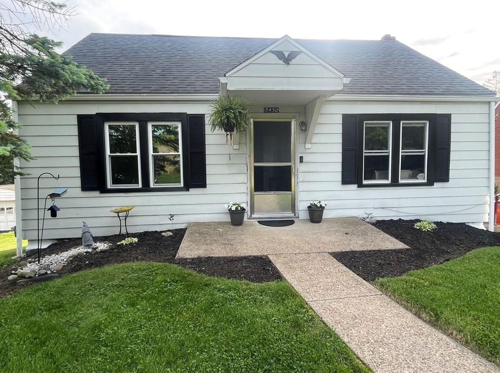 5430 Park Ave, Bethel Park, PA 15102-3644