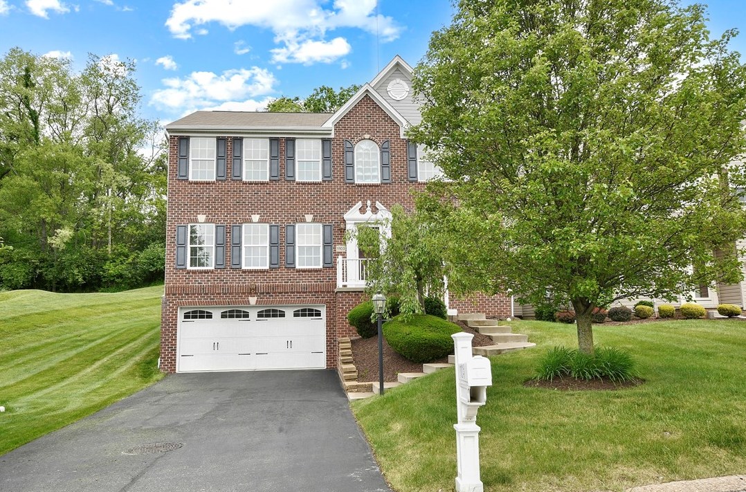 1103 Towervue Dr, Pittsburgh, PA 15227-3949