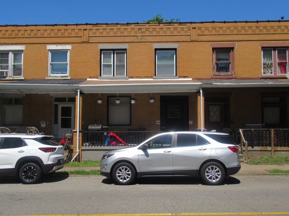 3270 Faronia St, Pittsburgh, PA 15204