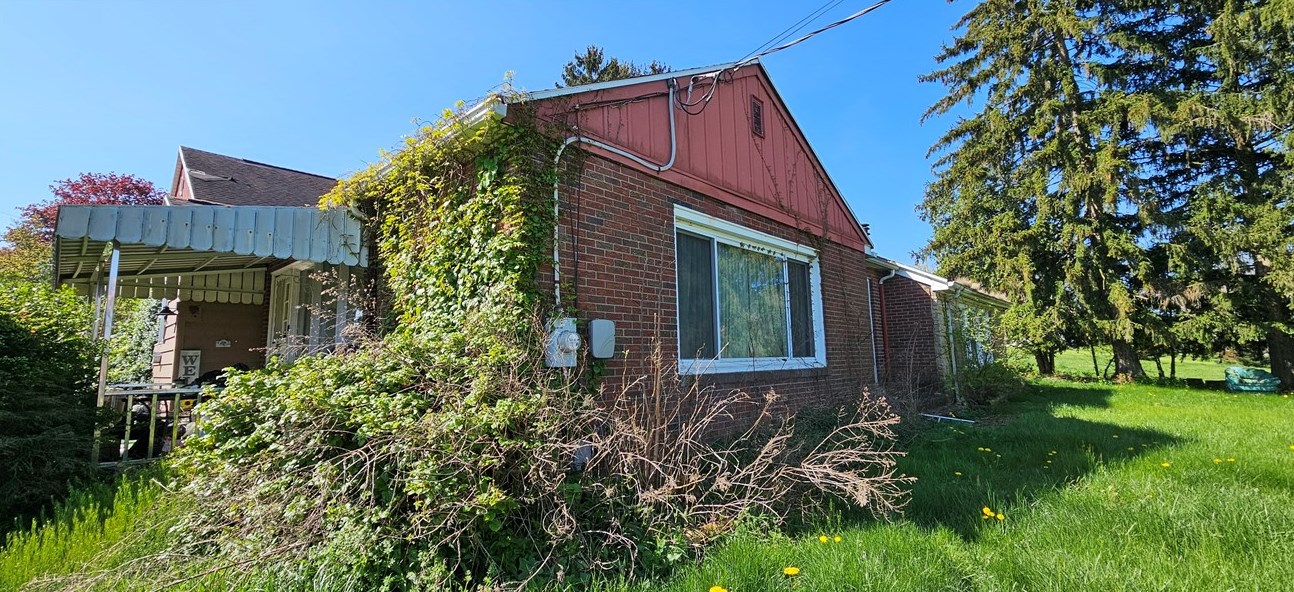 1210 Ross Ave, Ford City, PA 16226