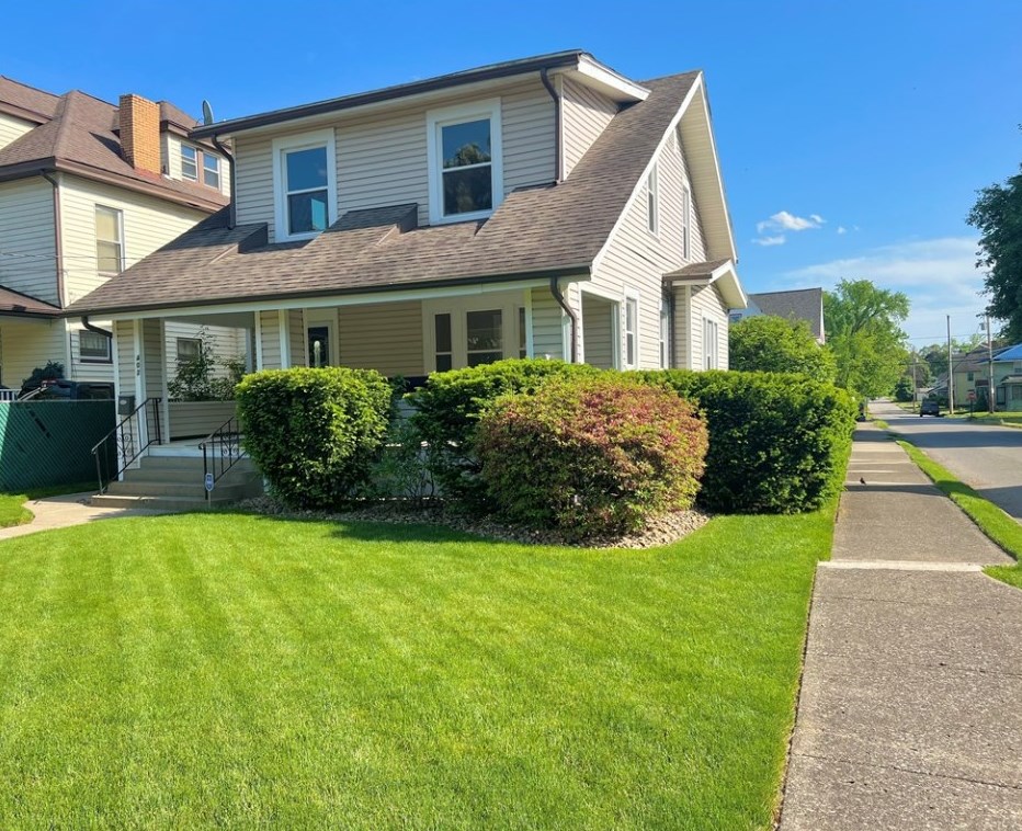 402 Laurel Blvd, New Castle, PA 16101