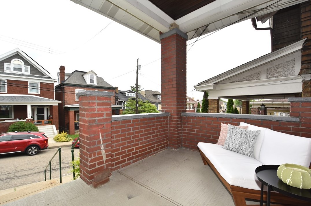 1233 Mississippi Ave, Pittsburgh, PA 15216-2521