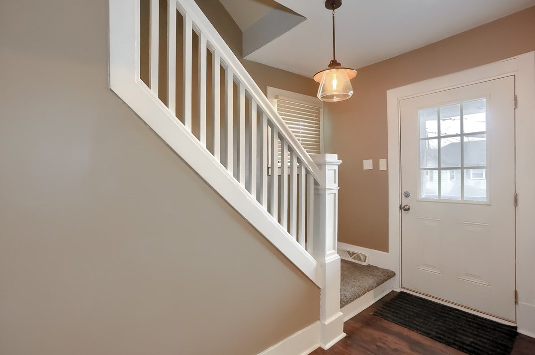 705 Wayne Ave, Ellwood City, PA 16117