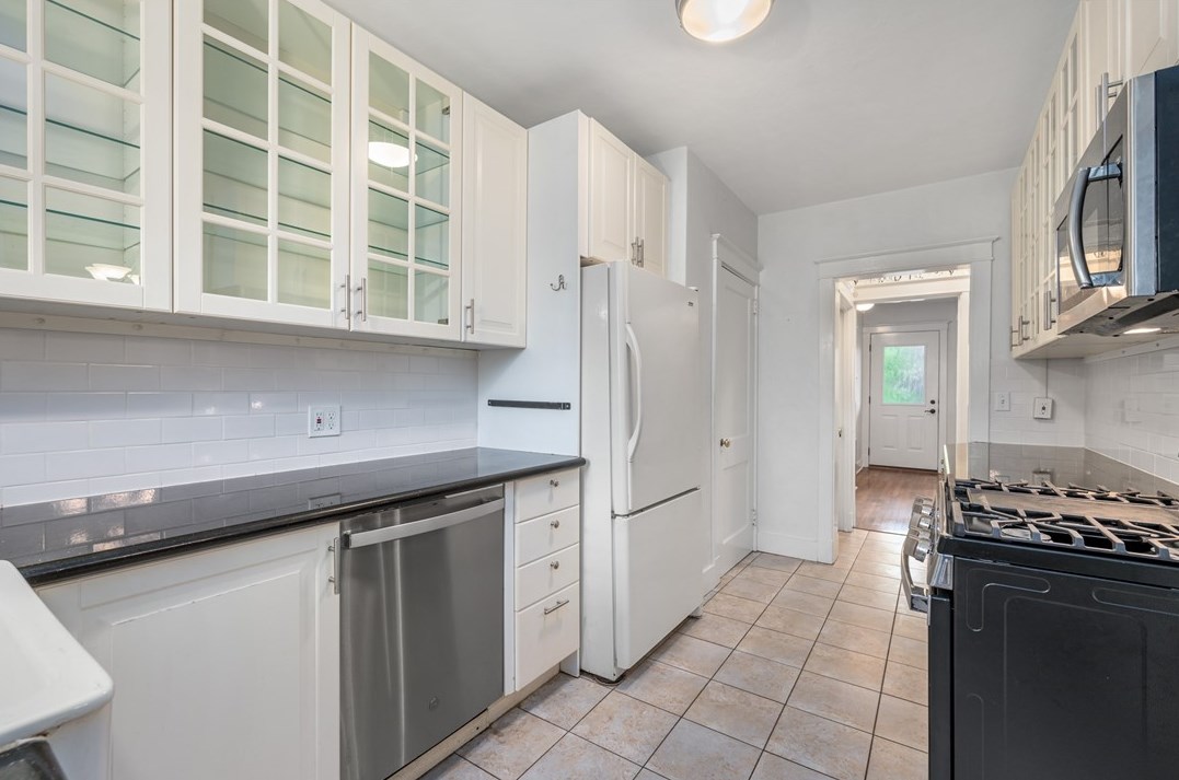 613 Kirtland St, Pittsburgh PA 15208-2826 exterior