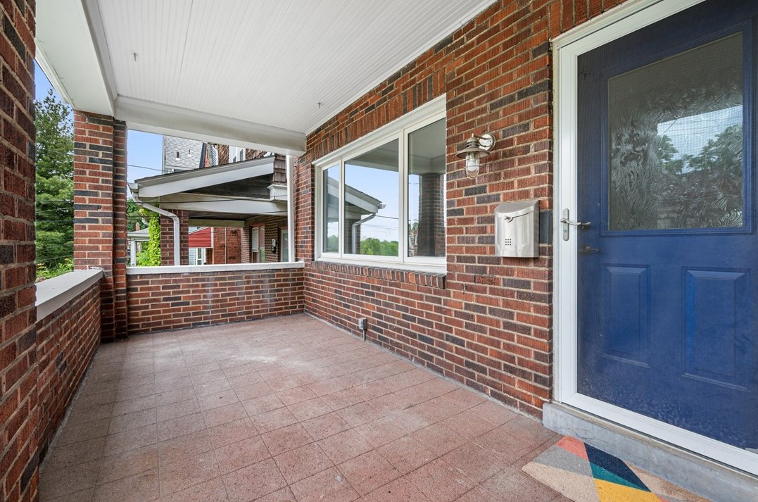 613 Kirtland St, Pittsburgh, PA 15208-2826