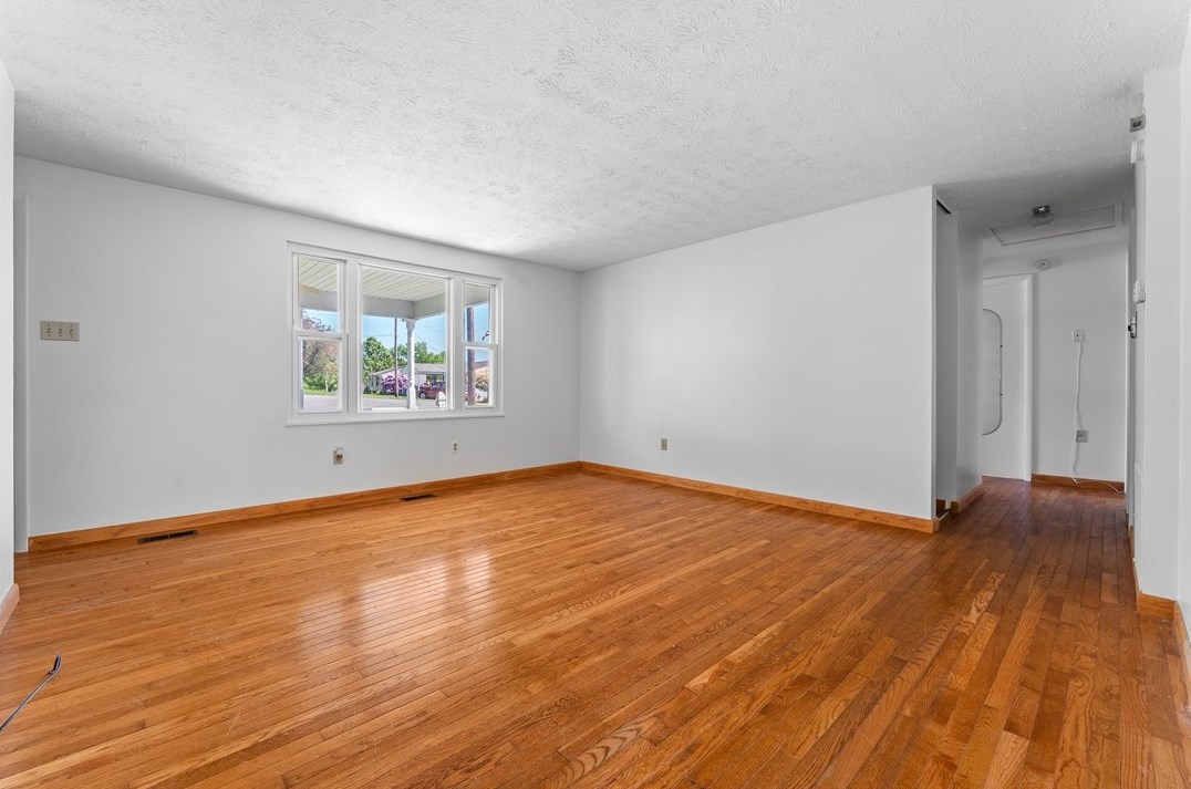 111 Jade Dr, Noblestown PA exterior