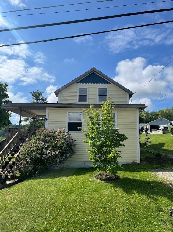 112 2nd St, Rogersville, PA 15359