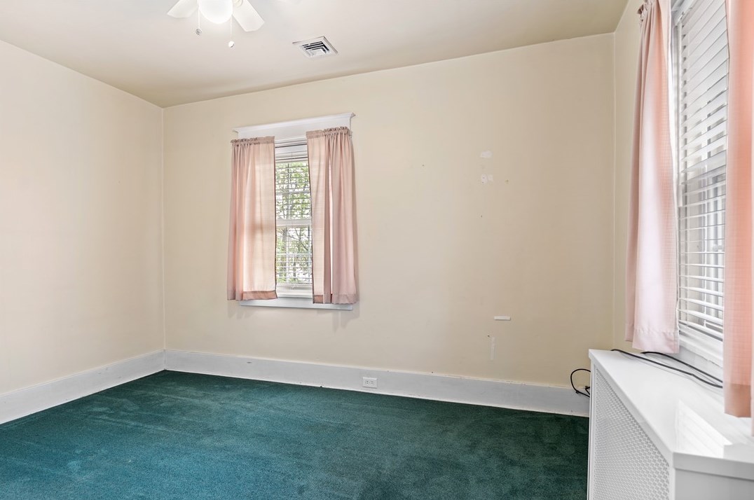 2859 Espy Ave, Pittsburgh PA 15216-2017 exterior