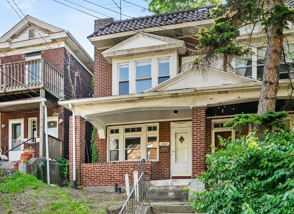 2323 Sherbrook St, Pittsburgh, PA 15217-2315