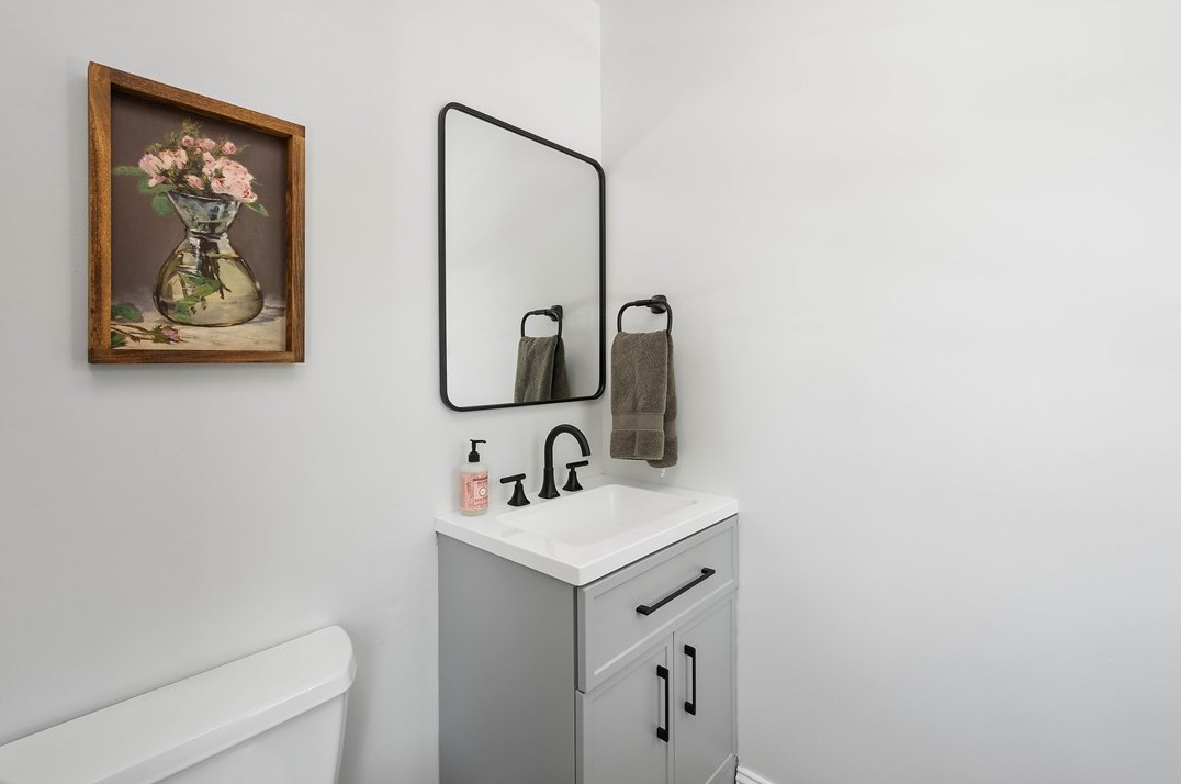 95 Inglewood Dr, Pittsburgh PA 15228-1555 exterior