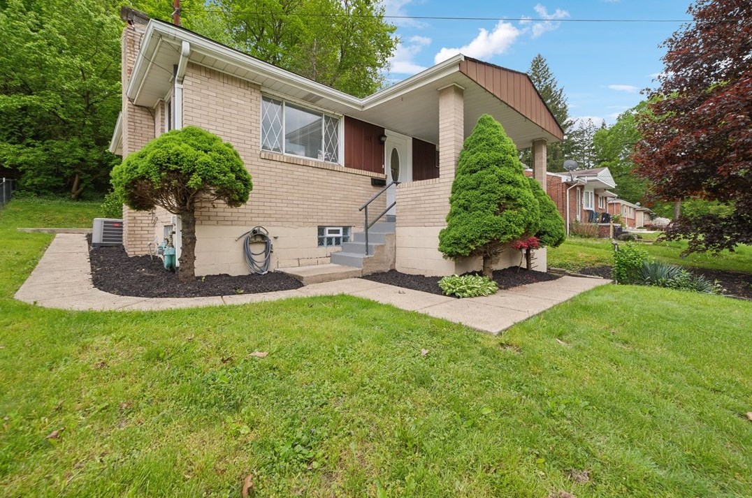 115 Seventh Street Extension, Trafford, PA 15085
