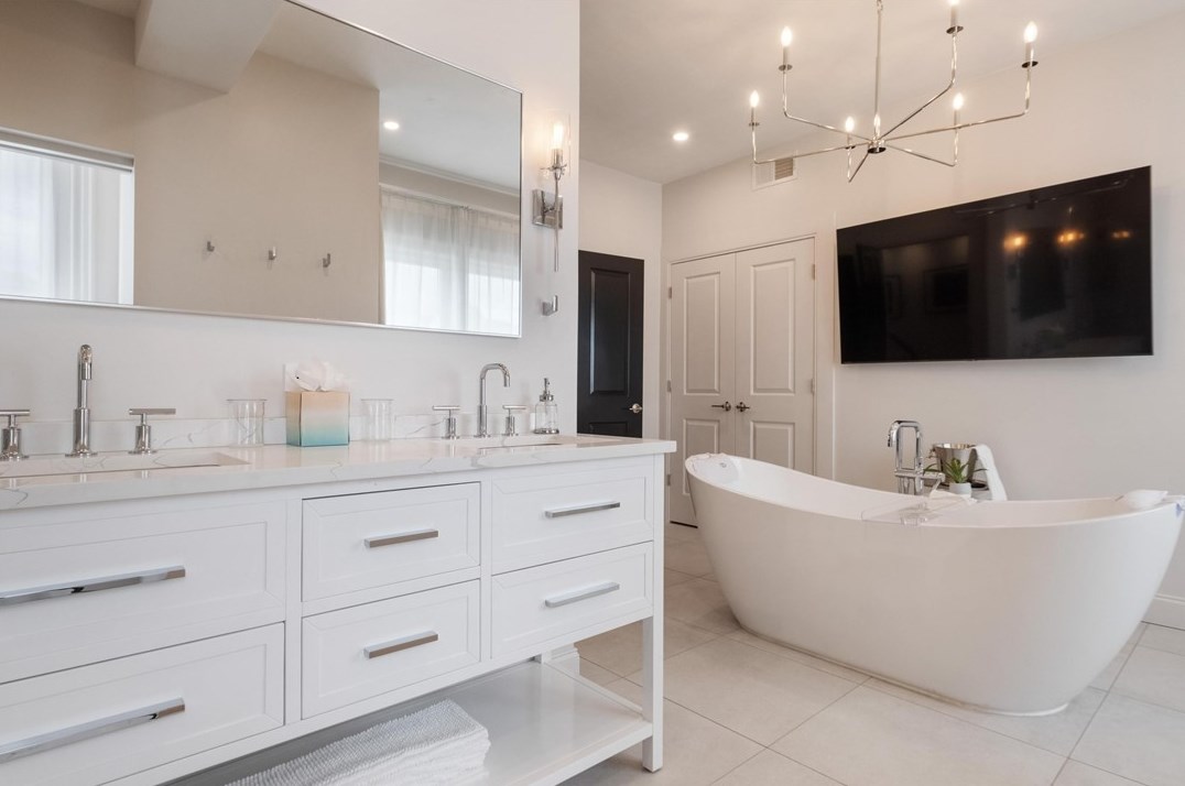 3906 Howley St, Pittsburgh PA 15224-1416 exterior