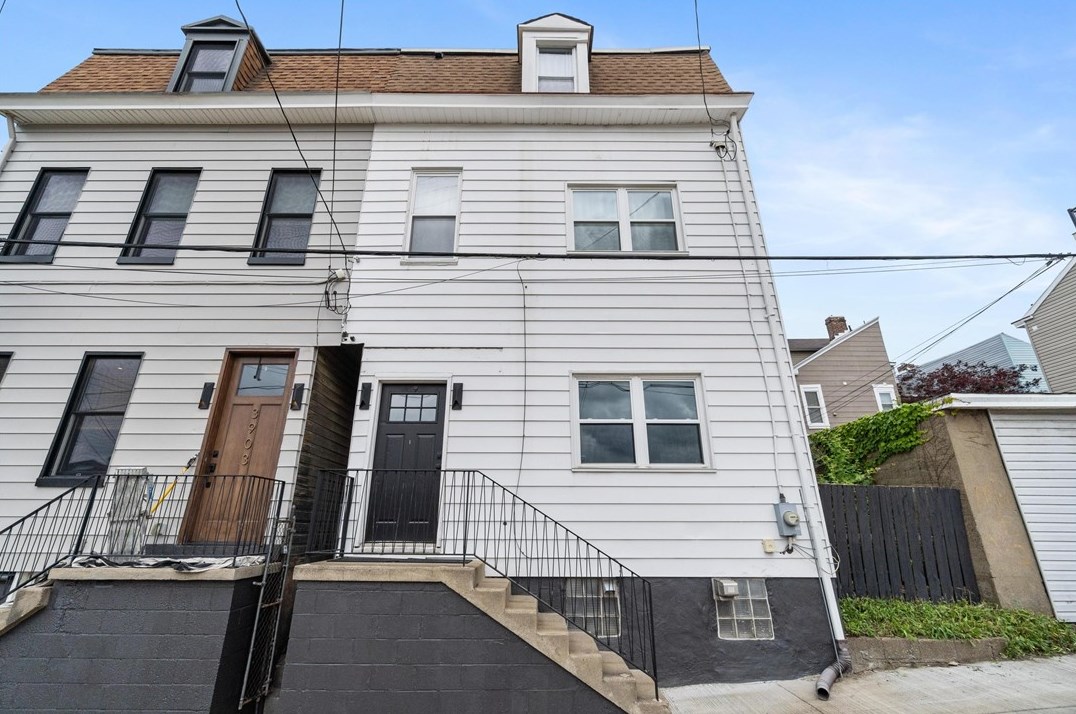 3906 Howley St, Pittsburgh PA 15224-1416 exterior