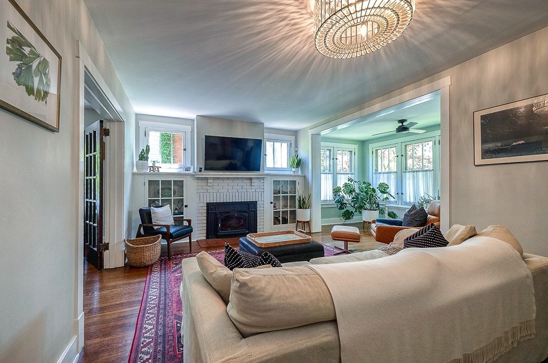 1115 End Ave, Pittsburgh, PA 15218-1307