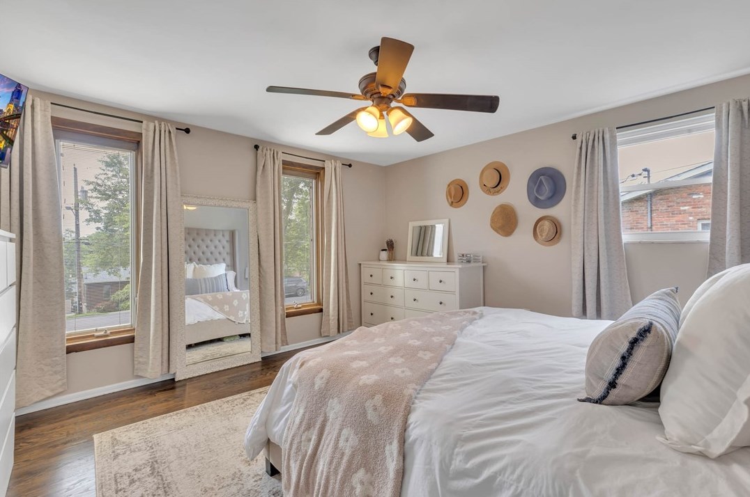 1670 Charlton Hts Rd, Moon Twp PA 15108-3016 exterior