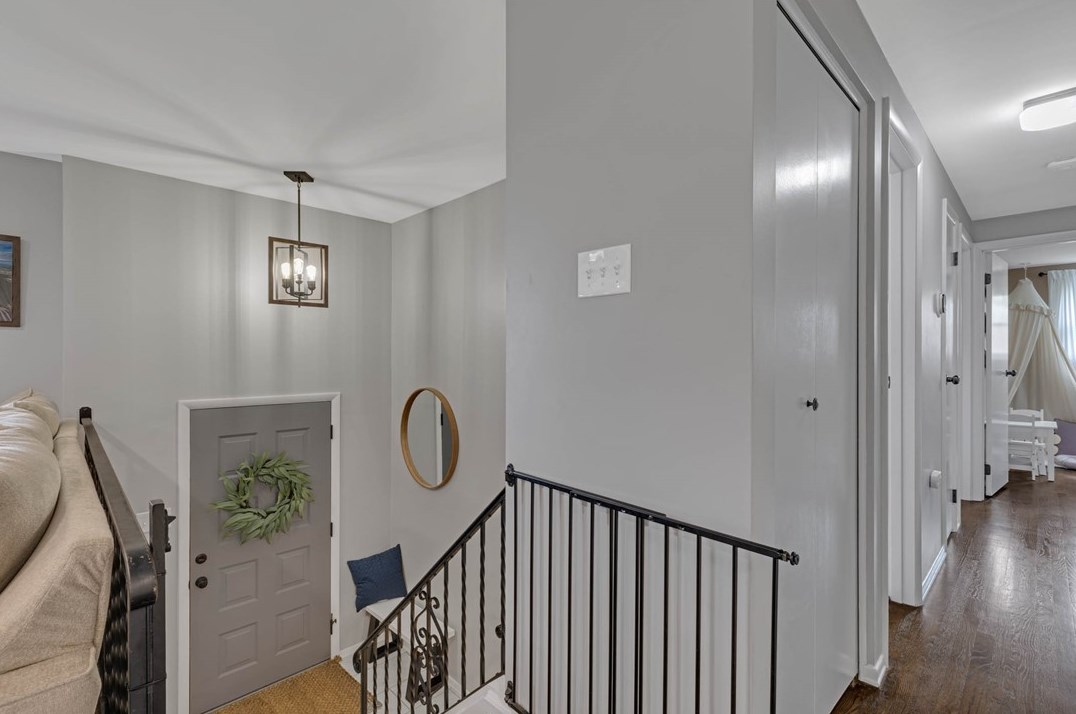 1670 Charlton Hts Rd, Moon Twp PA 15108-3016 exterior