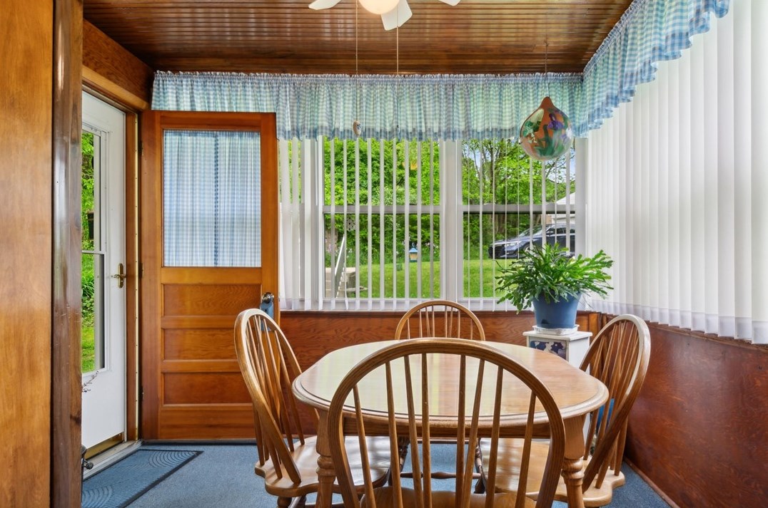 3617 Youngwood Rd, New Kensington, PA 15068
