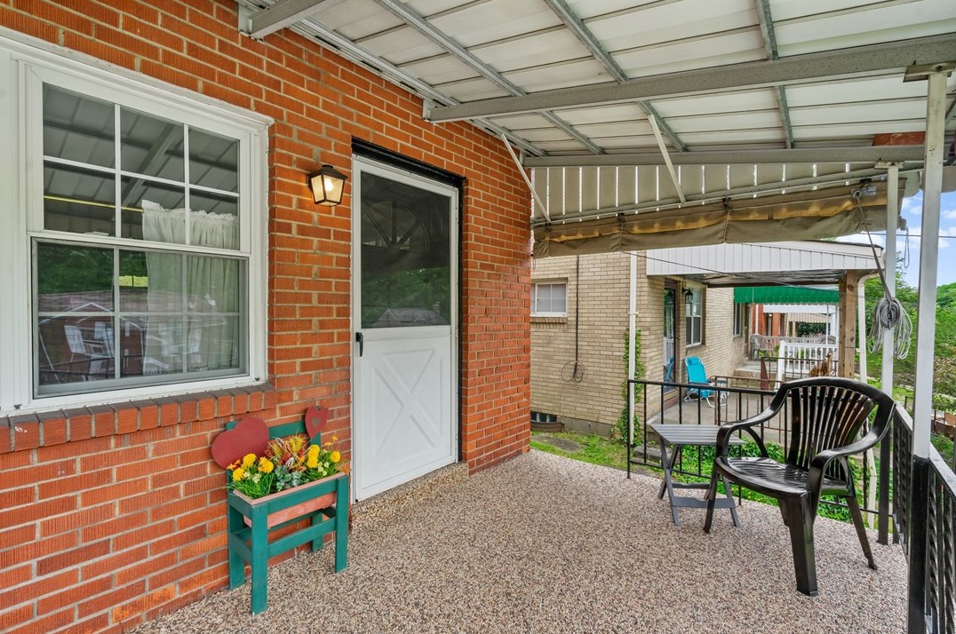 403 Maytide St, Pittsburgh, PA 15227
