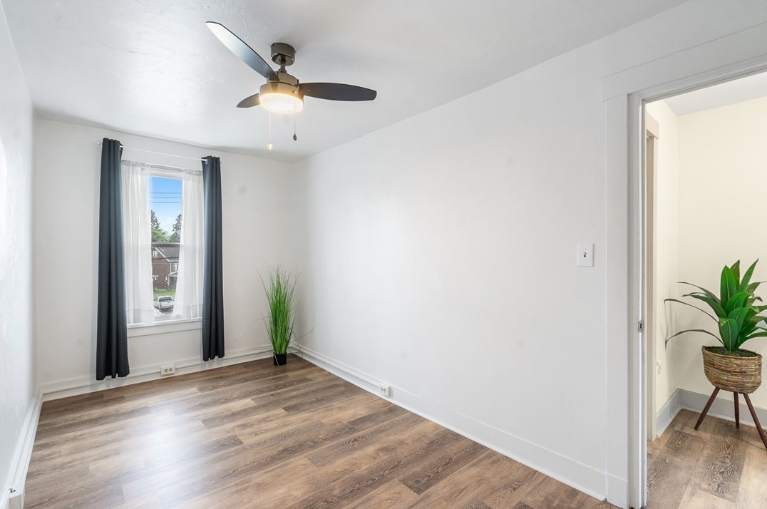 1700 Jancey St, Pittsburgh PA  15206-1146 exterior