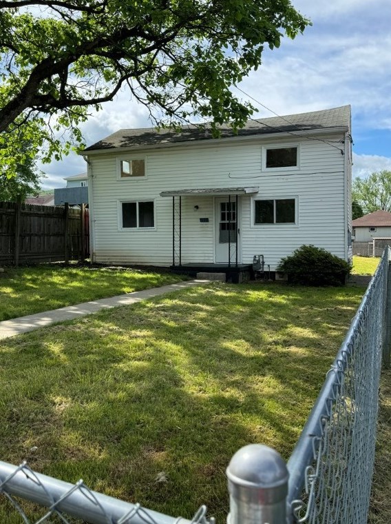 1137 Gibson Ave, South Connellsville PA  15425-4905 exterior