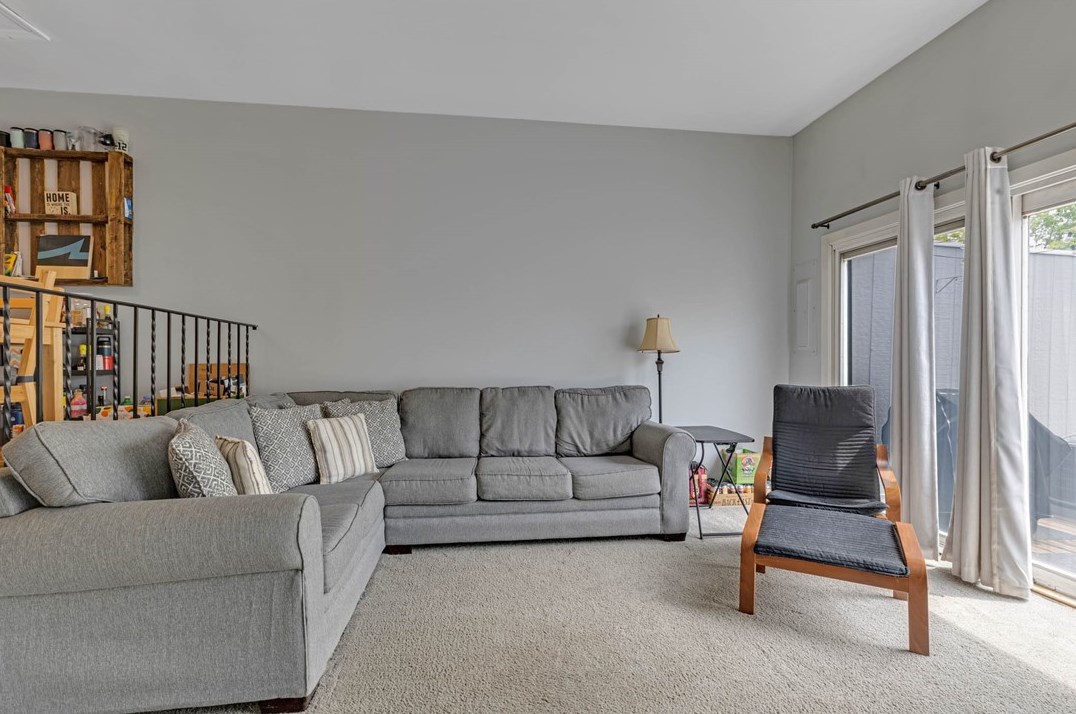 726 Carriage Cir, Pittsburgh, PA 15205