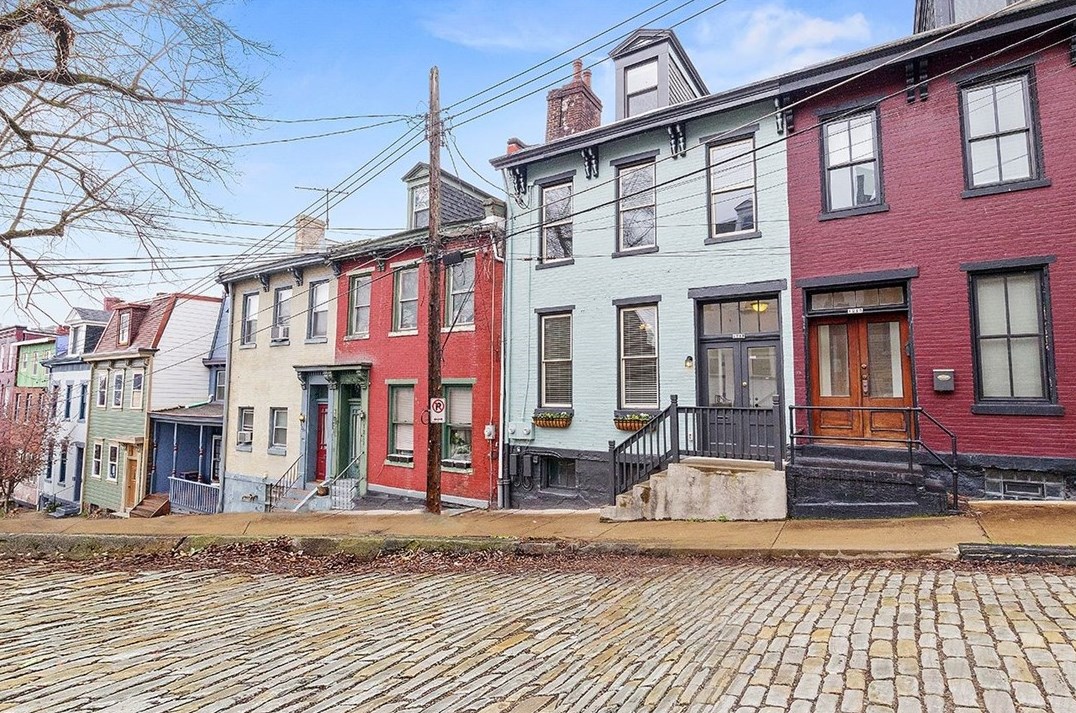 1213 Linden Pl, Pittsburgh, PA 15212-4830
