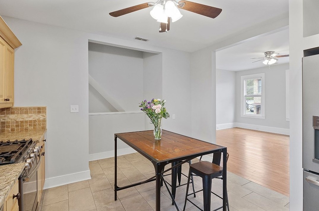 1213 Linden Pl, Pittsburgh PA 15212-4829 exterior