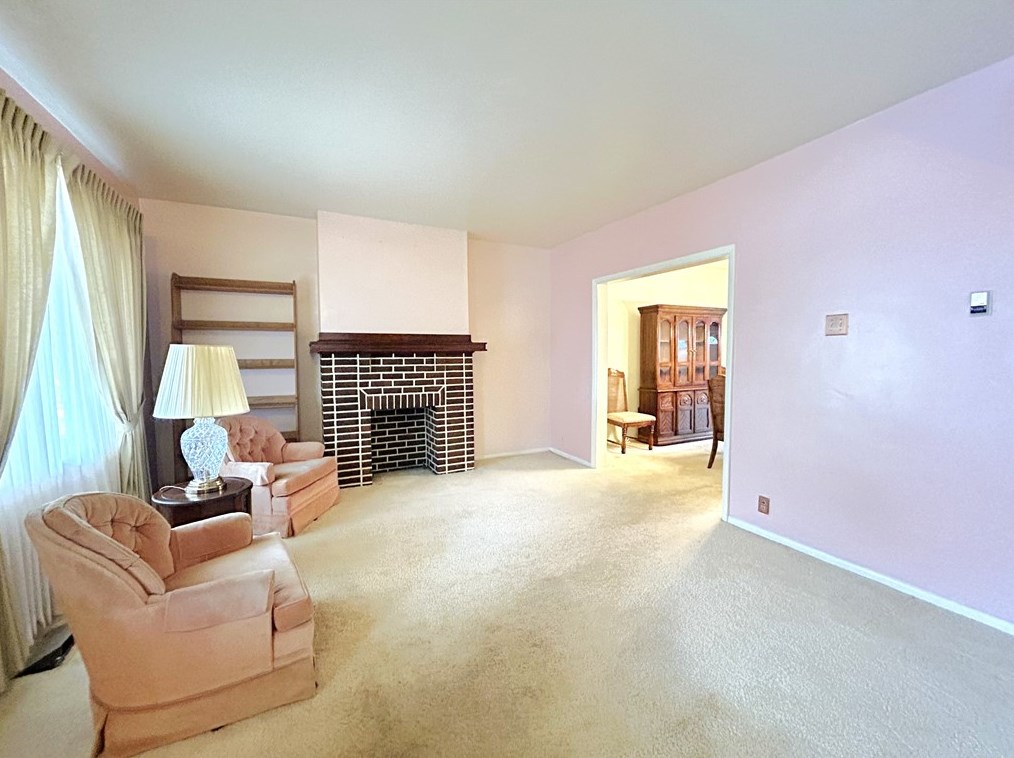 521 Locust St, Turtle Creek, PA 15145