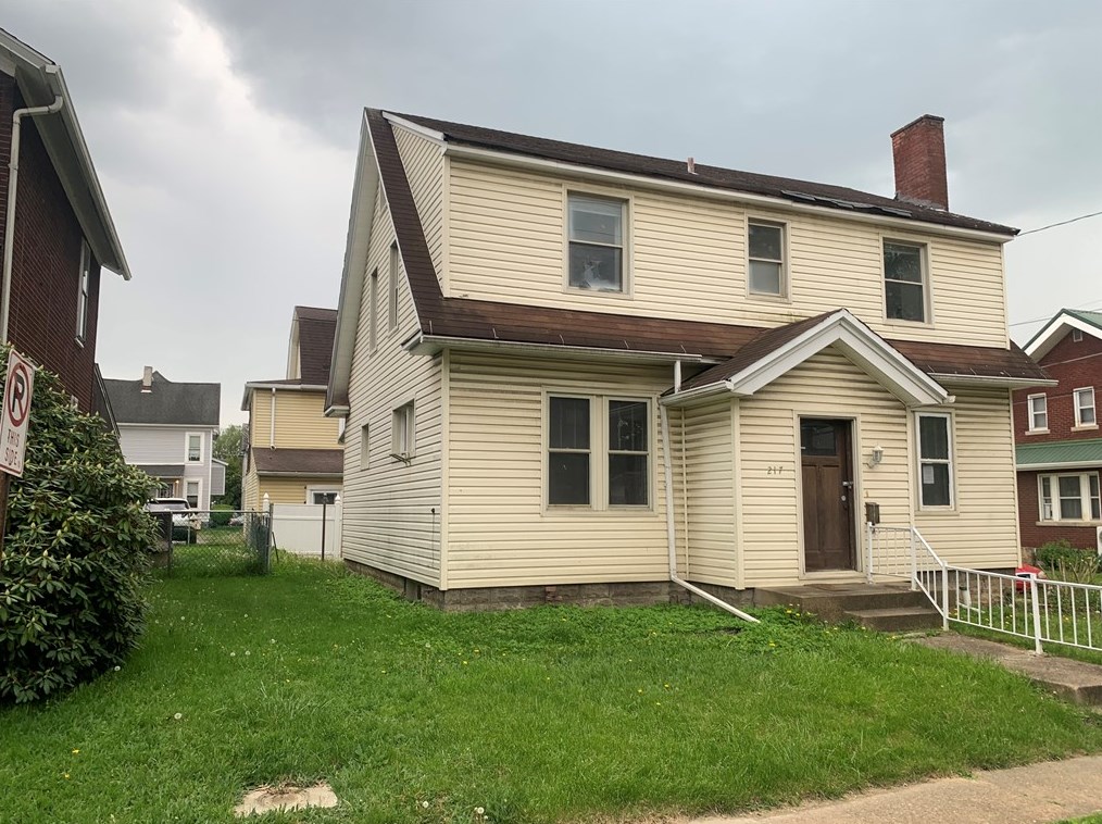 217 E Penn St, Butler, PA 16001