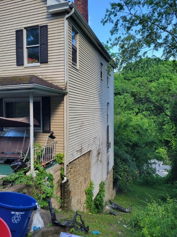 787 Fairston St, Pittsburgh, PA 15204