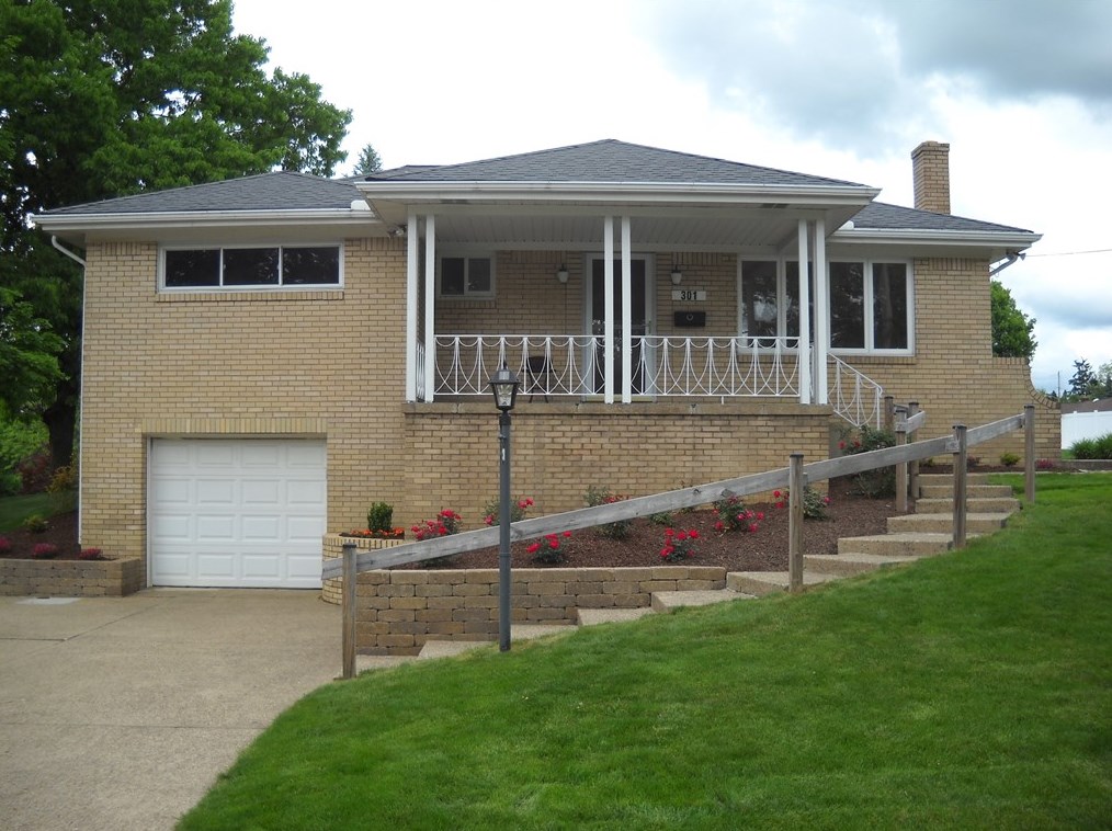 301 Duke Ln, Monroeville, PA 15146