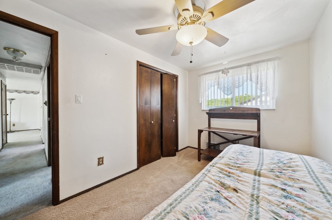 1728 Bernice Dr, North Huntingdon PA 15642-1793 exterior