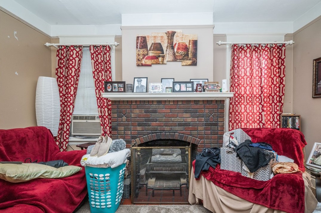 695 Main St, Washington PA 15301-3914 exterior