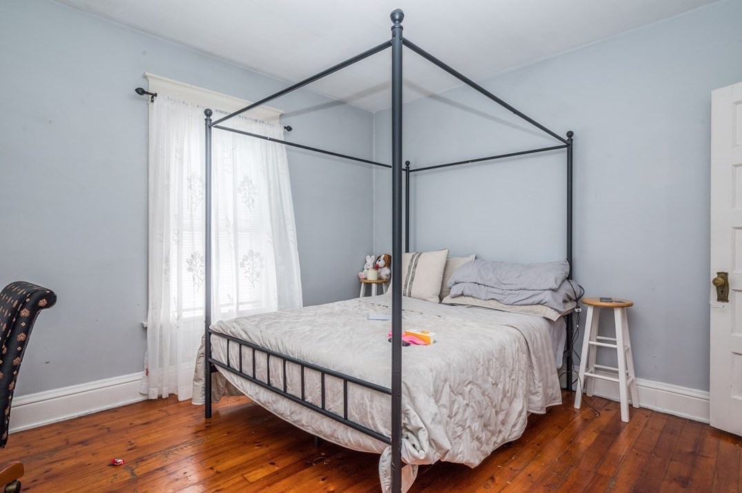 695 Main St, Washington PA 15301-3914 exterior