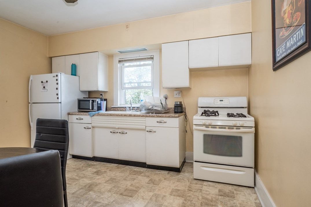 695 Main St, Washington PA 15301-3914 exterior