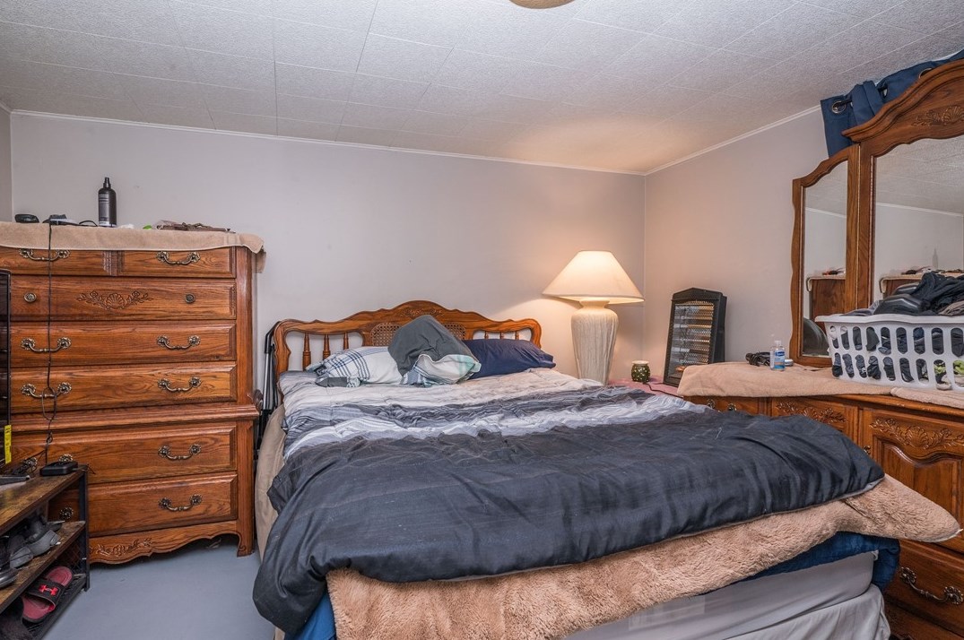 695 Main St, Washington PA 15301-3914 exterior