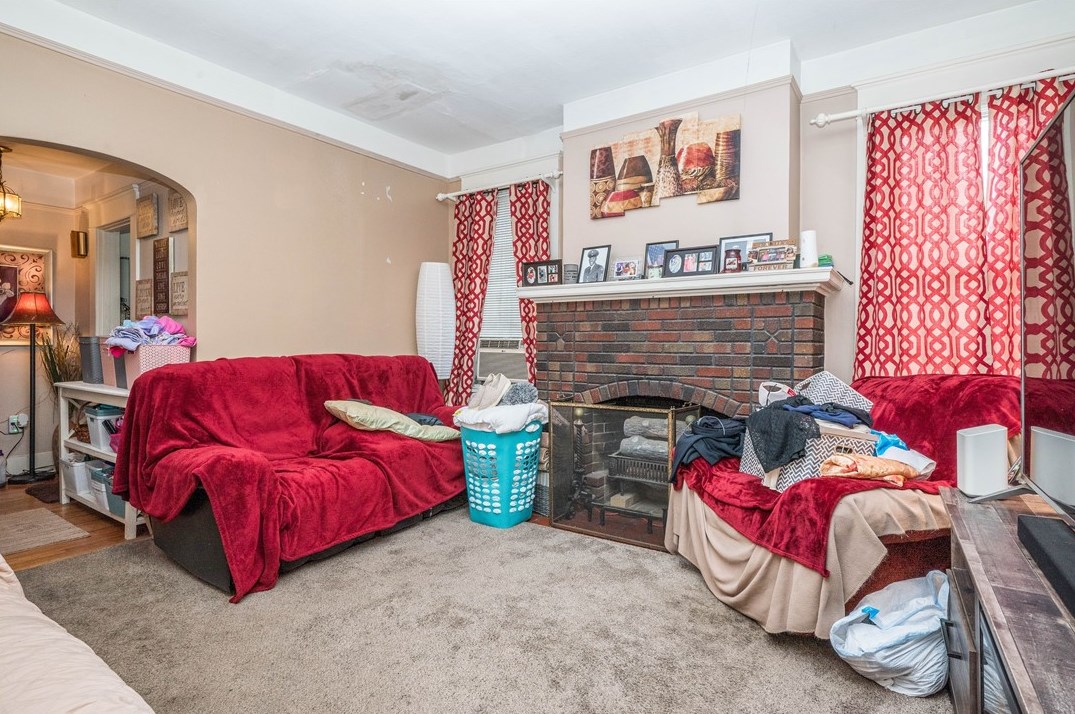 695 Main St, Washington PA 15301-3914 exterior