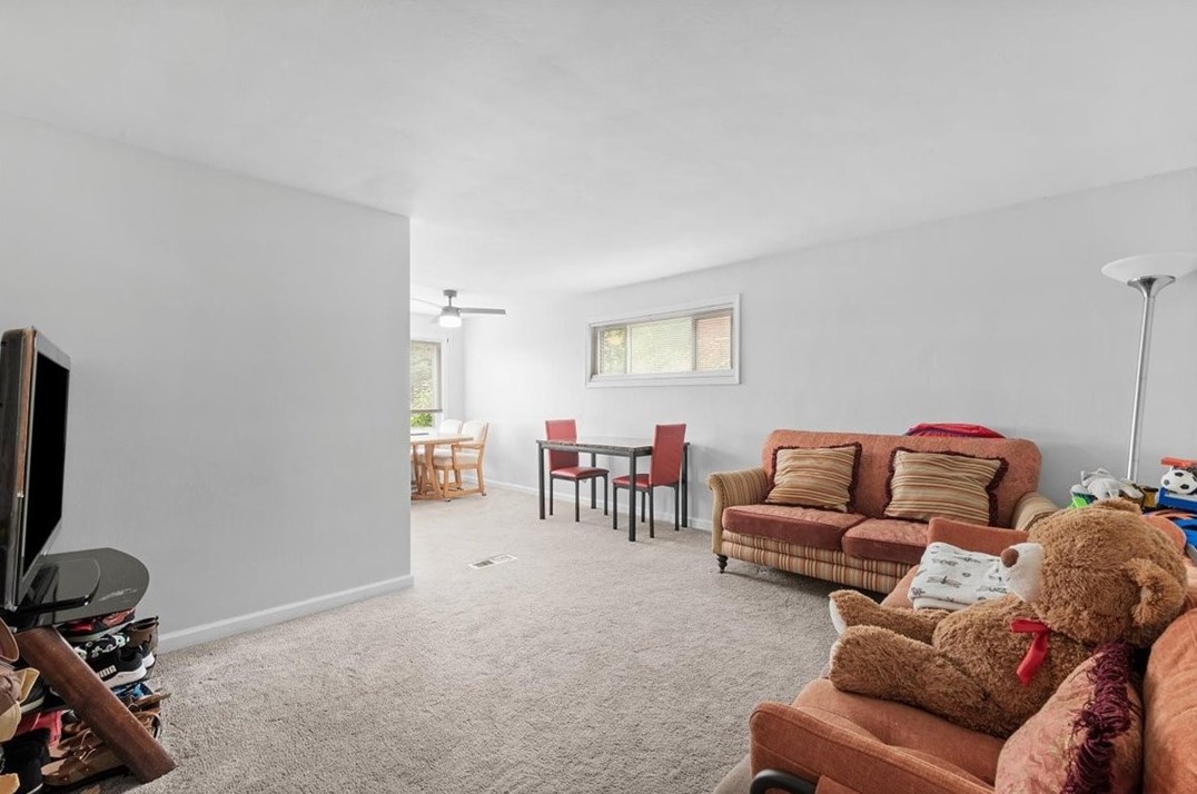 1939-1941 James St, Monroeville, PA 15146