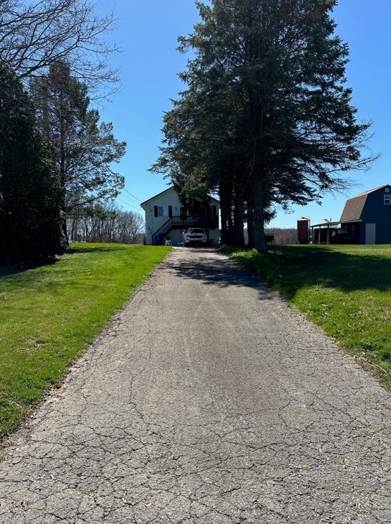 748 Winfield Rd, Cabot, PA 16023