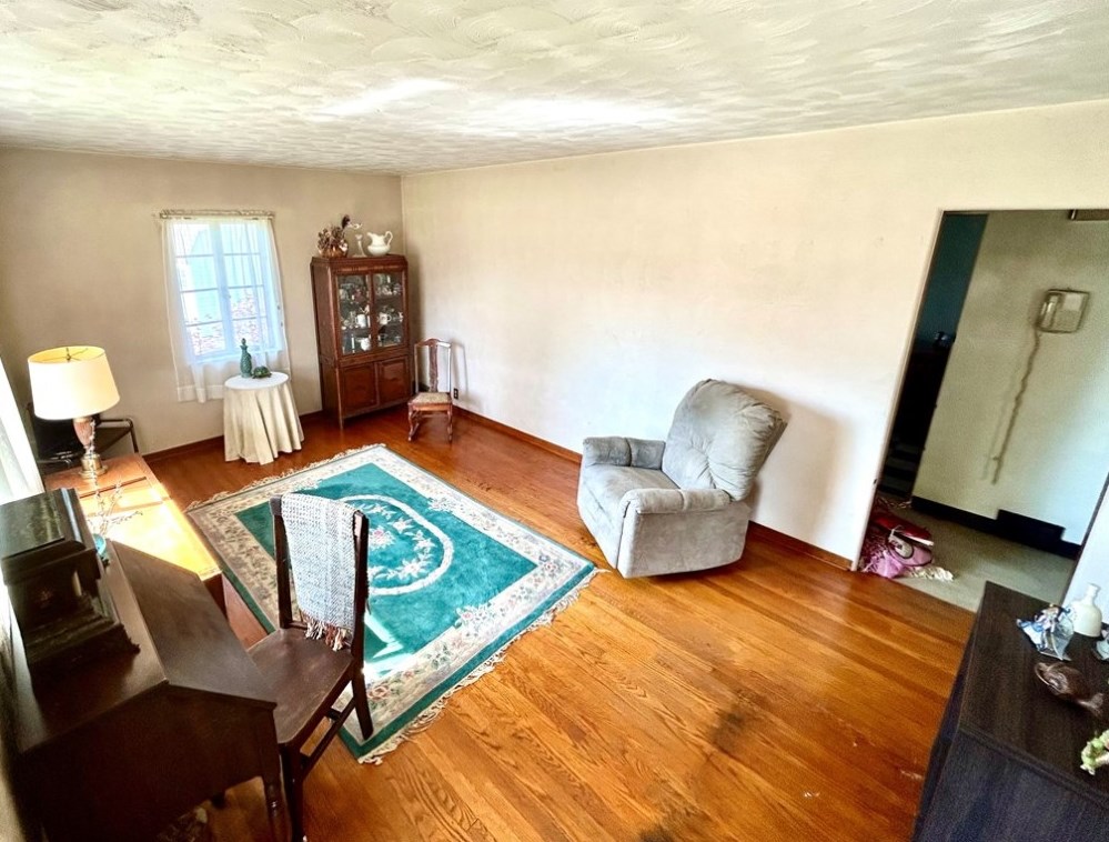 407 Vine St, South Connellsville PA  15425-4840 exterior