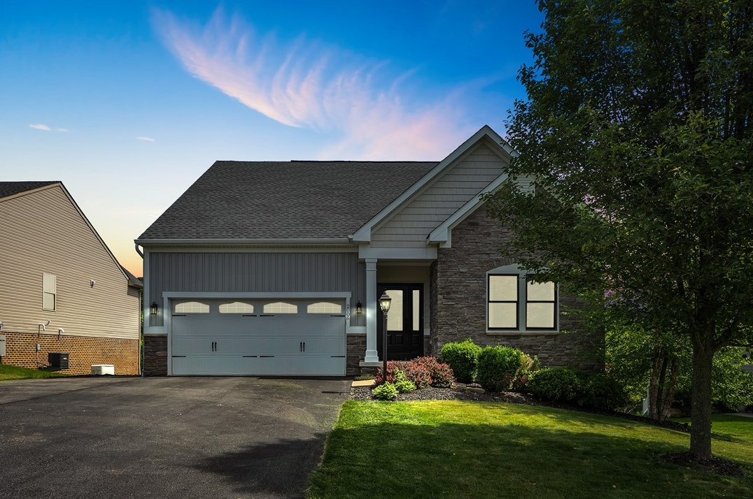 2006 Blackberry Ln, Valencia, PA 16059-2352