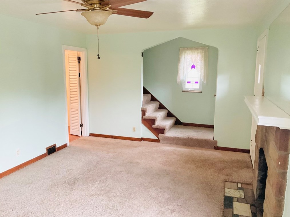 204 Wainwright Ave, Pittsburgh PA  15227-3325 exterior