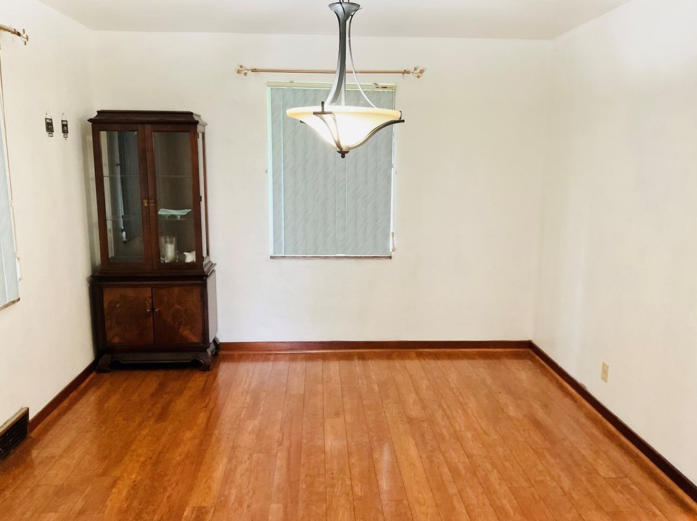 204 Wainwright Ave, Pittsburgh PA  15227-3325 exterior