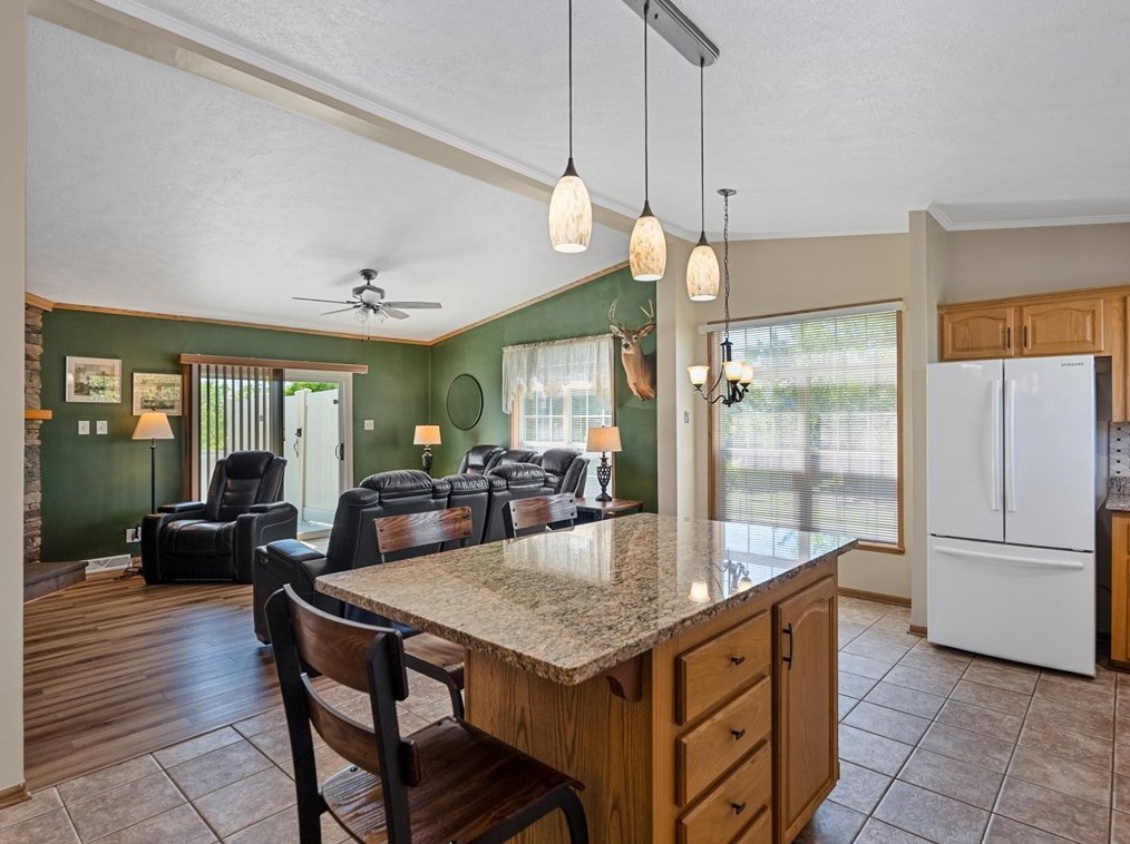 2711 Front St, Monaca PA 15061-1222 exterior