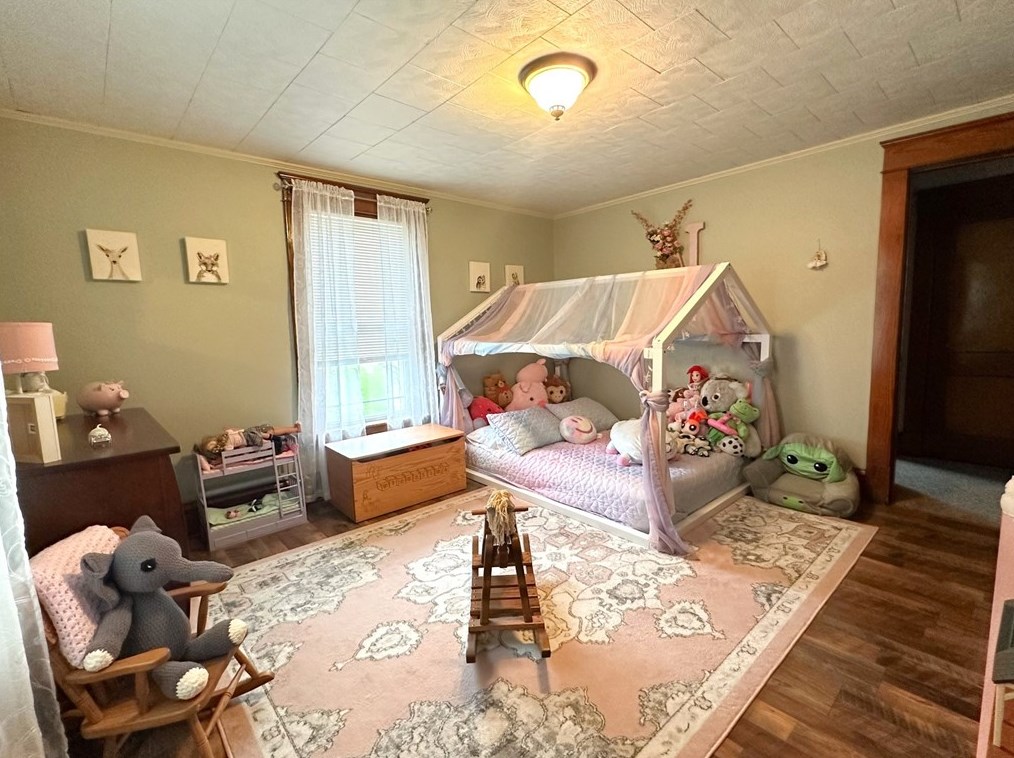 606 Clayton St, New Castle PA 16102-1242 exterior